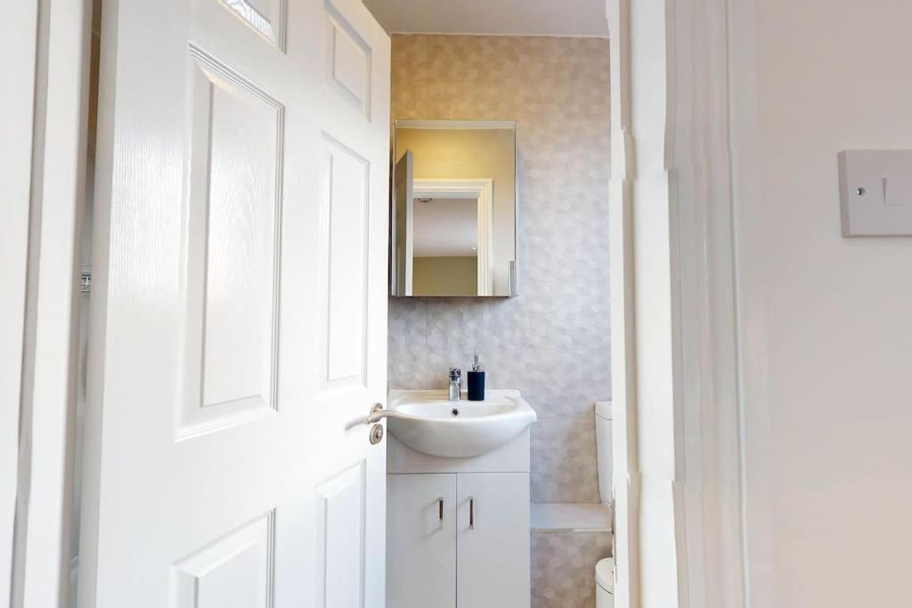 The - Ensuite *