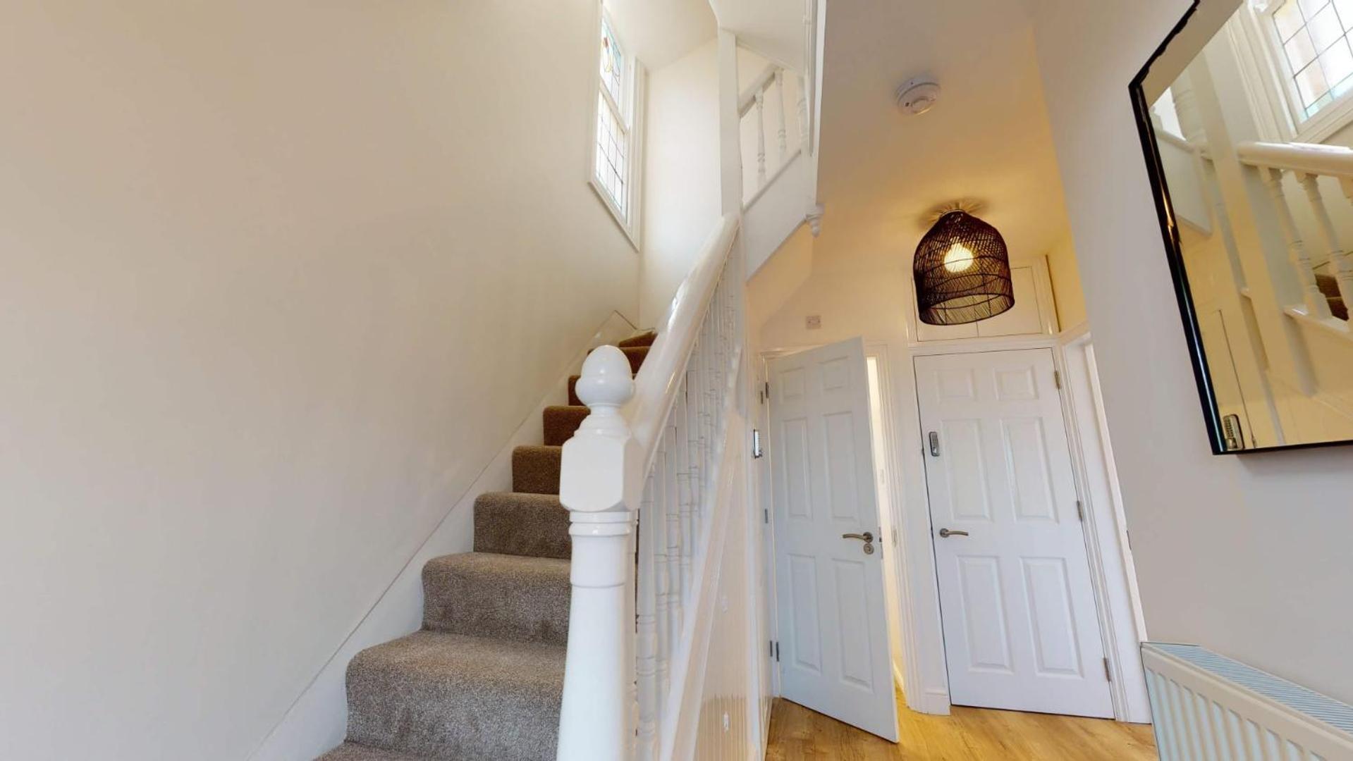 The - Ensuite Lodge